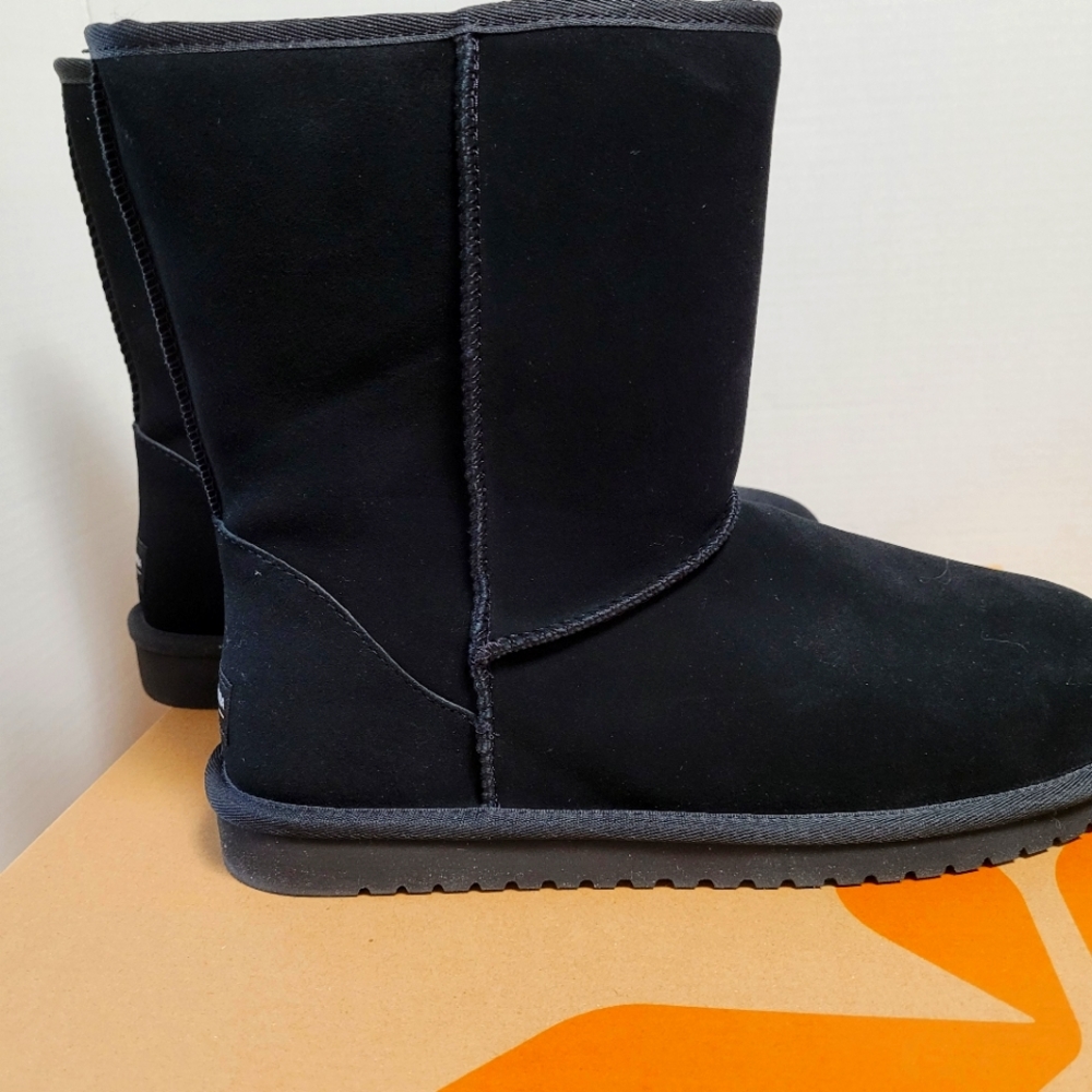 Koola Short Uggs by Koolaburra